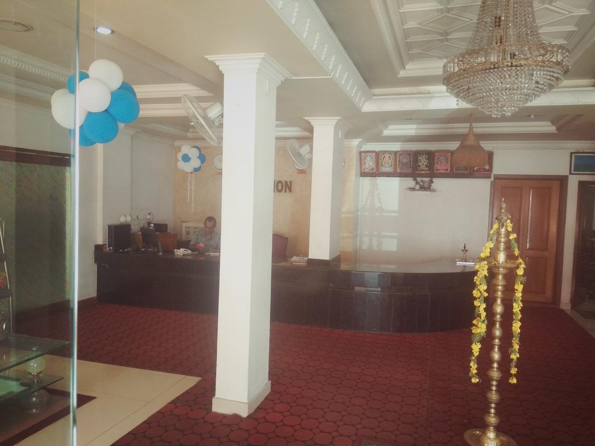 Hotel Malika Residency Ettumanoor Zewnętrze zdjęcie