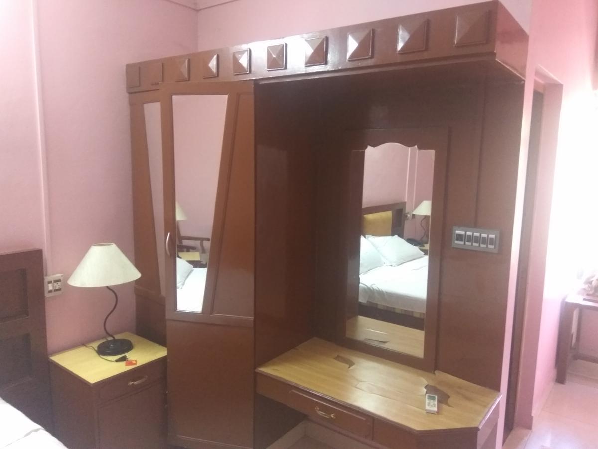 Hotel Malika Residency Ettumanoor Zewnętrze zdjęcie