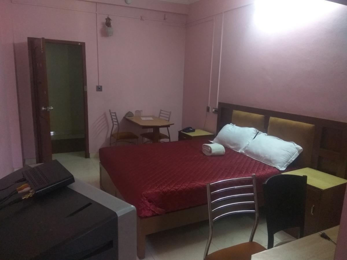 Hotel Malika Residency Ettumanoor Zewnętrze zdjęcie