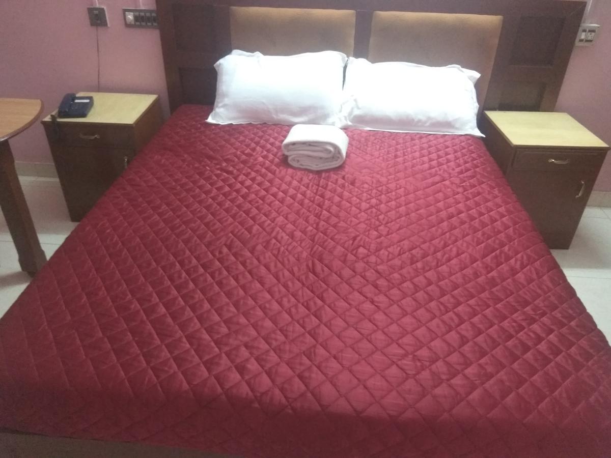 Hotel Malika Residency Ettumanoor Zewnętrze zdjęcie